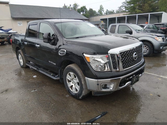 2017 NISSAN TITAN SV