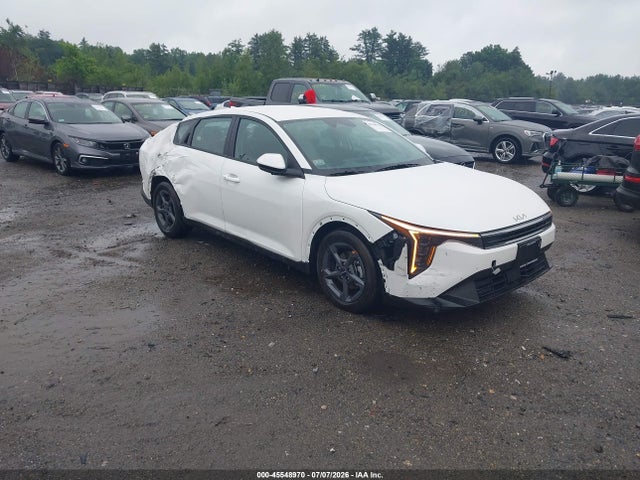 2026 KIA K4 LXS