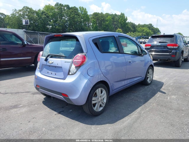 2015 Chevrolet SPARK 1LT CVT — фото 4