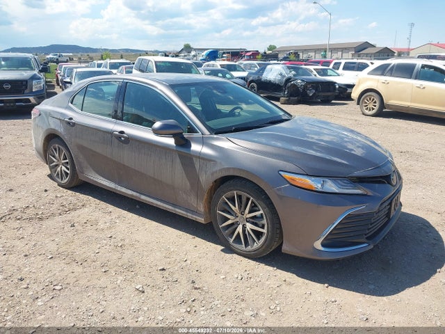 2024 TOYOTA CAMRY XLE