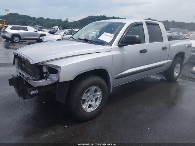2005 Dodge DAKOTA SLT — фото 2
