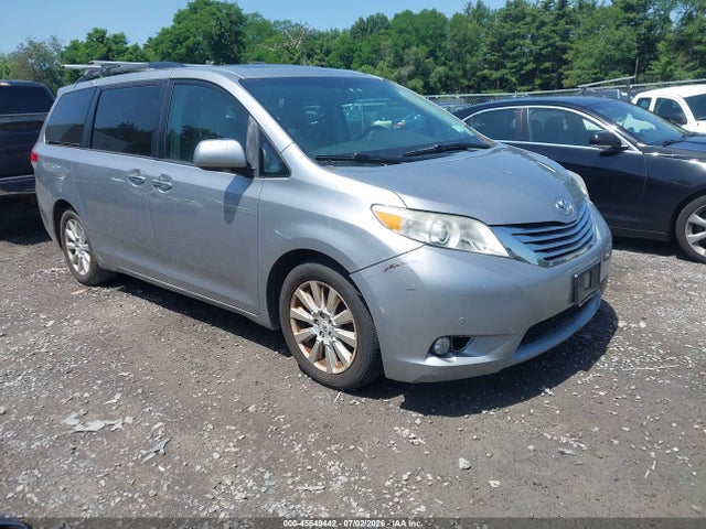 2012 TOYOTA SIENNA LIMITED 7 PASSENGER