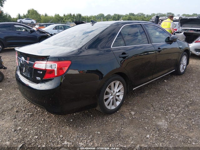 2013 Toyota CAMRY HYBRID XLE photo 4
