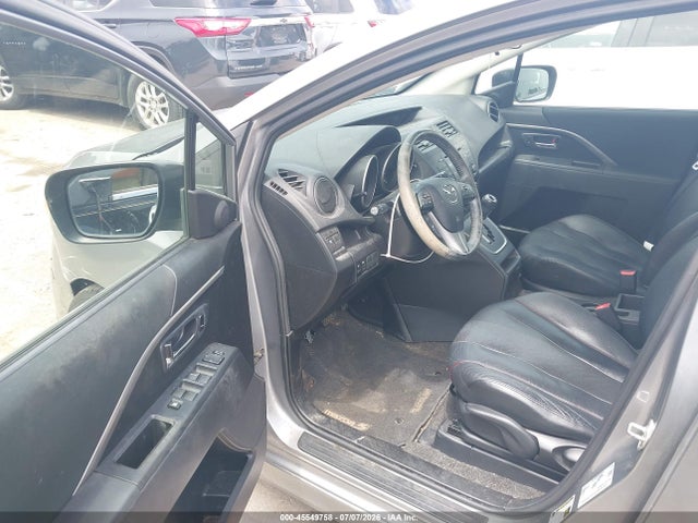 صورة 5 لـ 2015 Mazda MAZDA5 GRAND TOURING