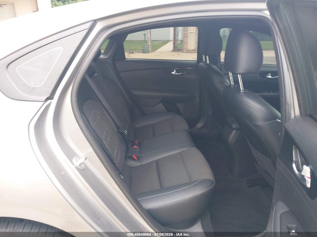 2023 KIA FORTE GT-LINE 8
