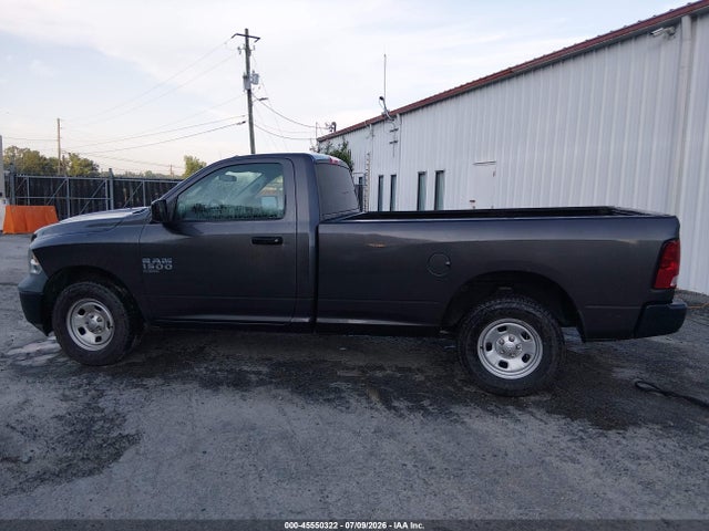 2019 RAM 1500 CLASSIC 照片 15