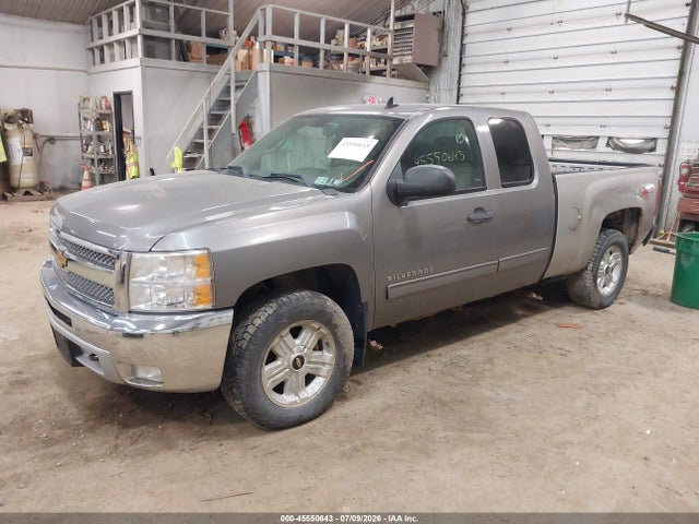 2013 Chevrolet SILVERADO 1500 LT — фото 2