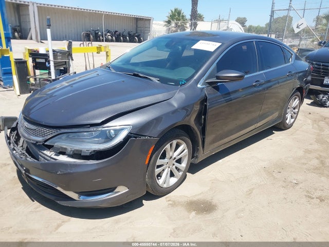 2015 Chrysler 200 LIMITED 照片 2
