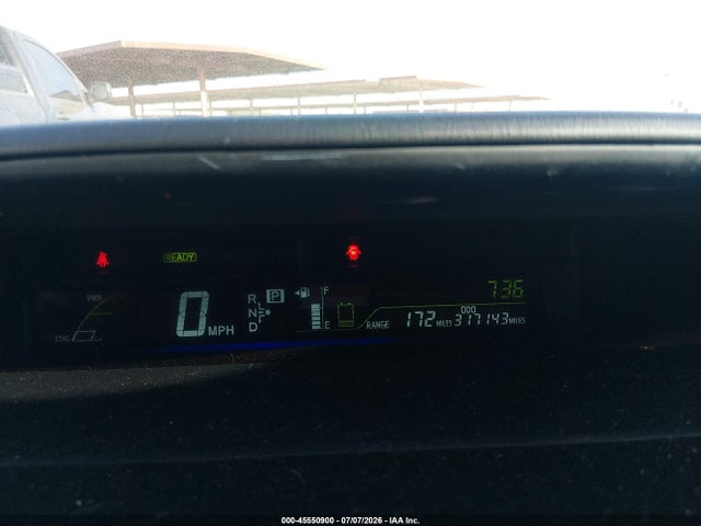 صورة 7 لـ 2013 Toyota PRIUS V THREE