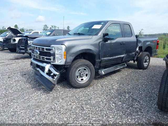 صورة 2 لـ 2023 FORD F-250 XLT