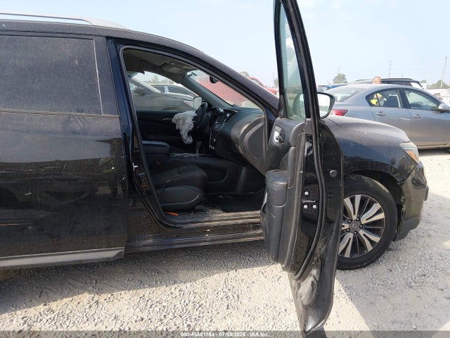 2019 NISSAN PATHFINDER SV 5
