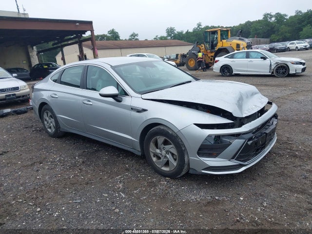 2025 HYUNDAI SONATA SE