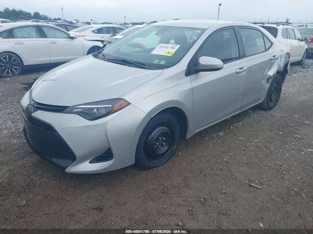 2017 Toyota COROLLA LE 照片 2