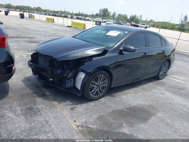 صورة 2 لـ 2022 KIA FORTE GT-LINE