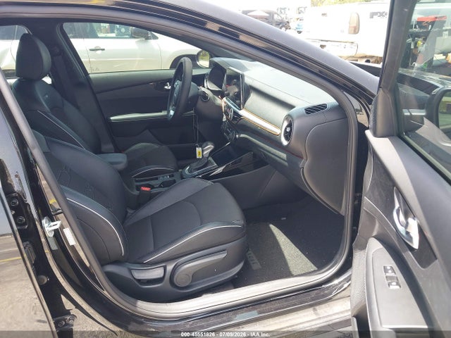 صورة 5 لـ 2022 KIA FORTE GT-LINE