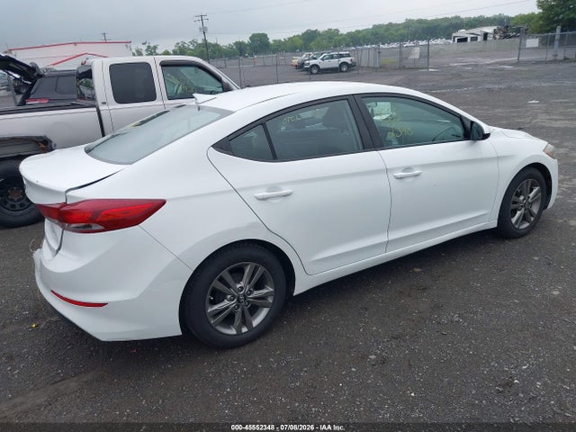 صورة 4 لـ 2017 Hyundai ELANTRA SE