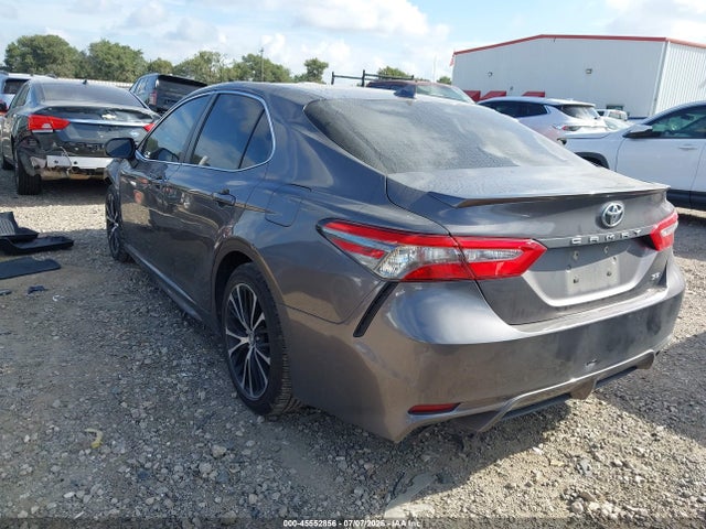 2019 TOYOTA CAMRY SE 3