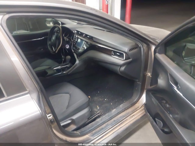 صورة 5 لـ 2020 Toyota CAMRY LE