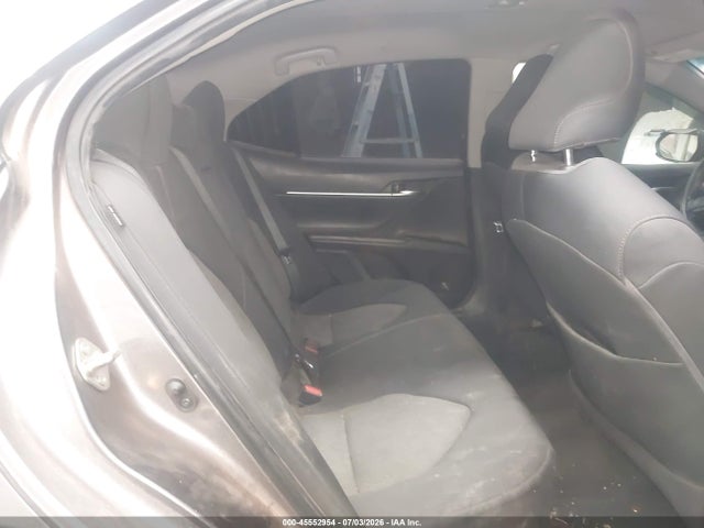 صورة 8 لـ 2020 Toyota CAMRY LE