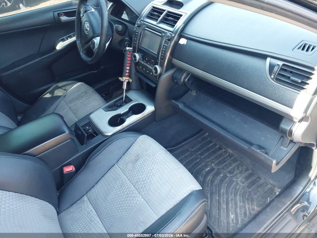 2012 Toyota CAMRY SE photo 5