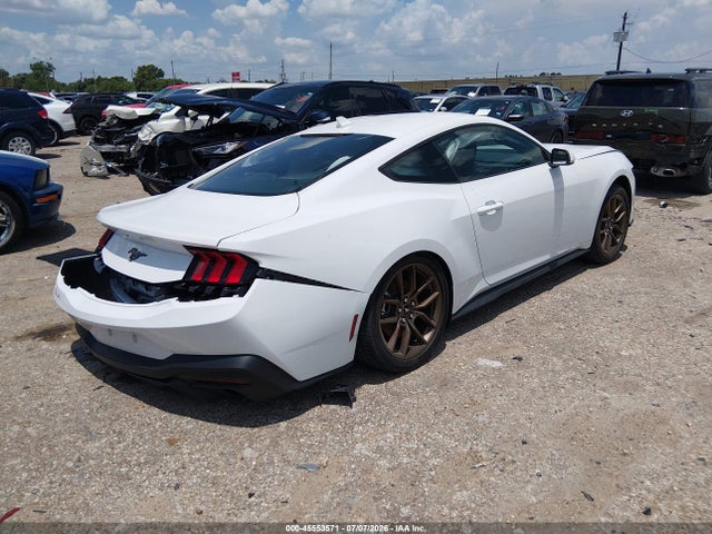 صورة 4 لـ 2026 FORD MUSTANG ECOBOOST FASTBACK