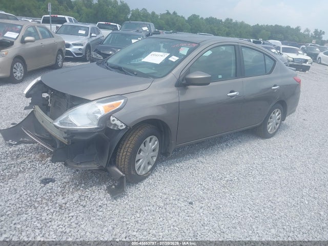 2017 Nissan VERSA 1.6 SV 照片 2