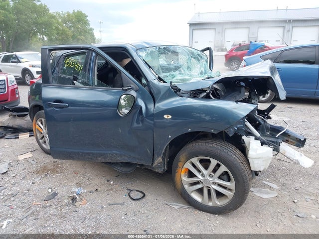 2011 NISSAN JUKE S