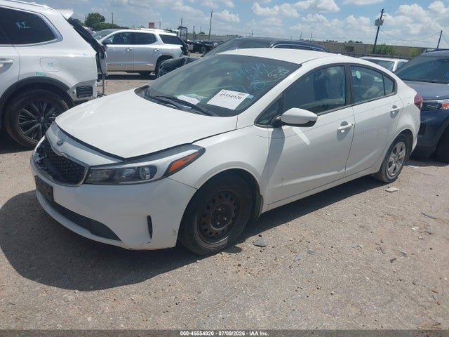 صورة 2 لـ 2017 KIA FORTE LX