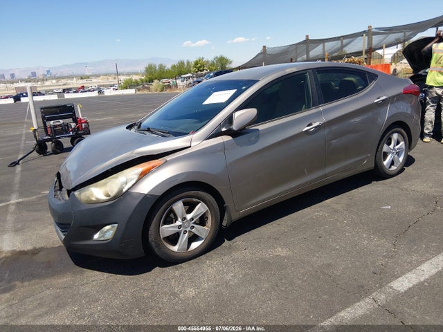 صورة 2 لـ 2013 Hyundai ELANTRA GLS