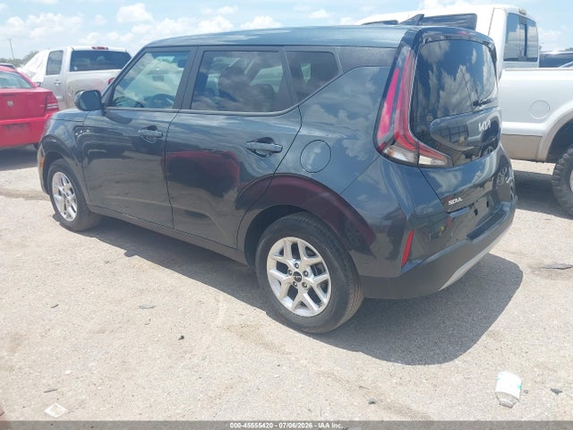 2025 KIA SOUL LX photo 3