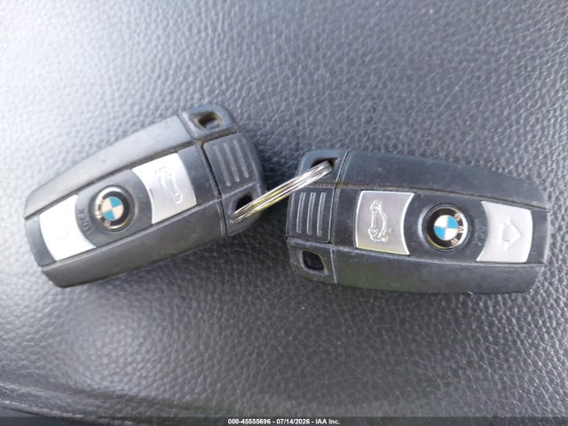 2009 BMW 328I — миниатюра 11