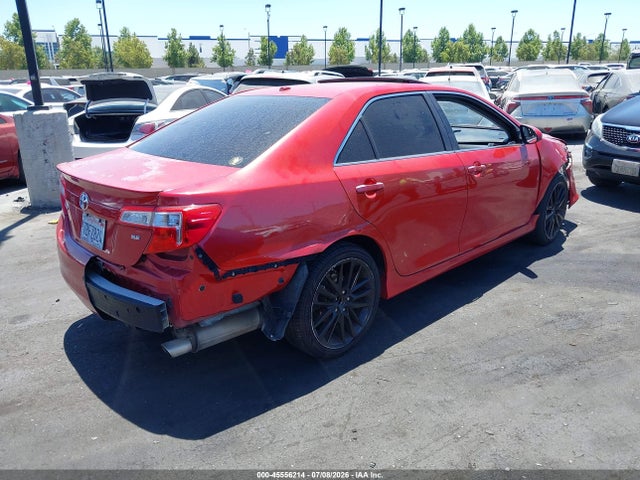 2013 Toyota CAMRY SE 照片 4