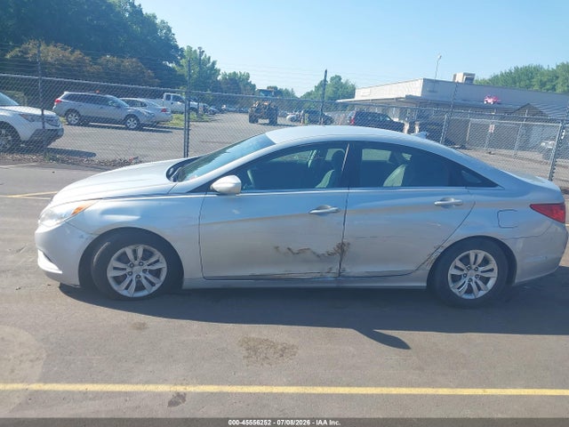 2012 Hyundai SONATA GLS — фото 6
