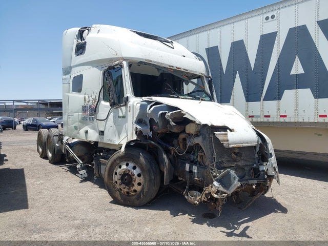 2019 VOLVO VN 