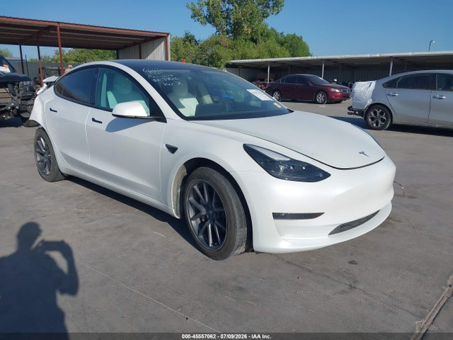 2021 TESLA MODEL 3 STANDARD RANGE PLUS REAR-WHEEL DRIVE