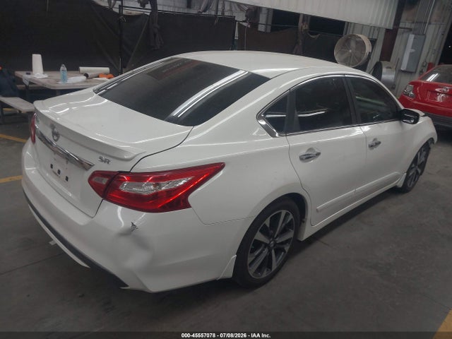 2016 Nissan ALTIMA 2.5 SR 照片 4