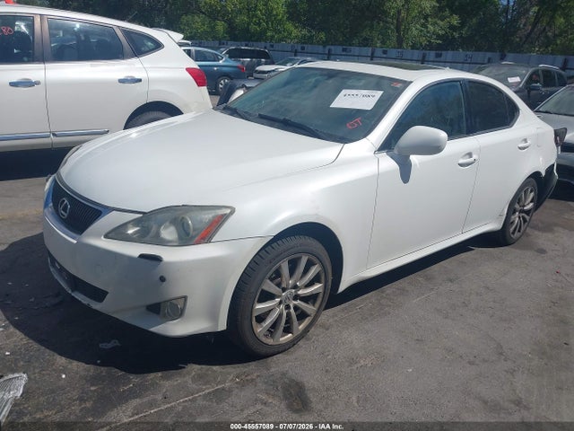 صورة 2 لـ 2008 Lexus IS 250