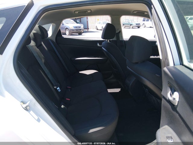 2016 KIA OPTIMA LX — фото 8