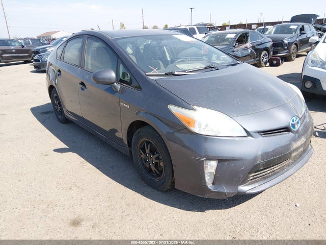 2015 TOYOTA PRIUS THREE