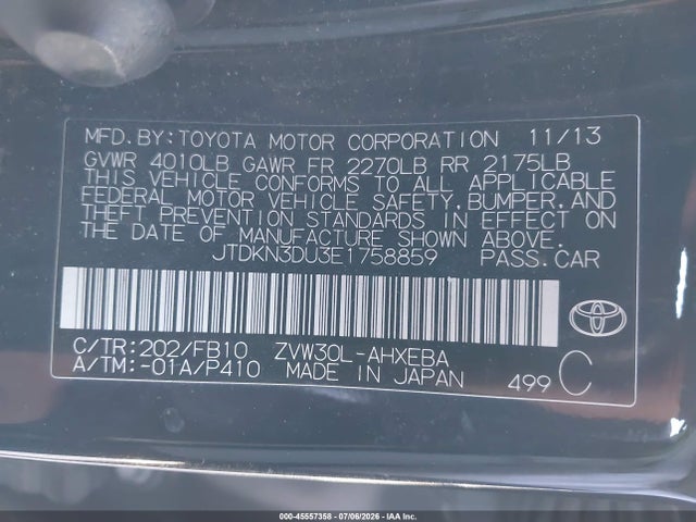 2014 Toyota PRIUS TWO photo 9