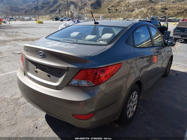 2013 Hyundai ACCENT GLS 照片 4