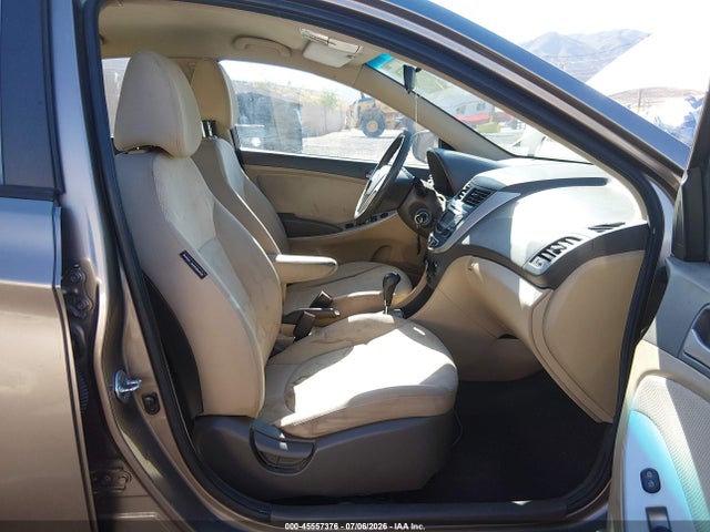 2013 Hyundai ACCENT GLS 照片 5