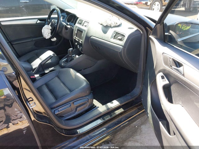 صورة 5 لـ 2017 Volkswagen JETTA 1.4T SE