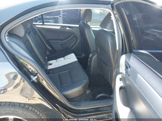 صورة 8 لـ 2017 Volkswagen JETTA 1.4T SE