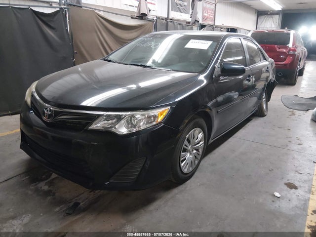 2012 Toyota CAMRY LE photo 2