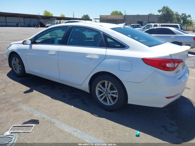 2015 Hyundai SONATA SE — фото 3
