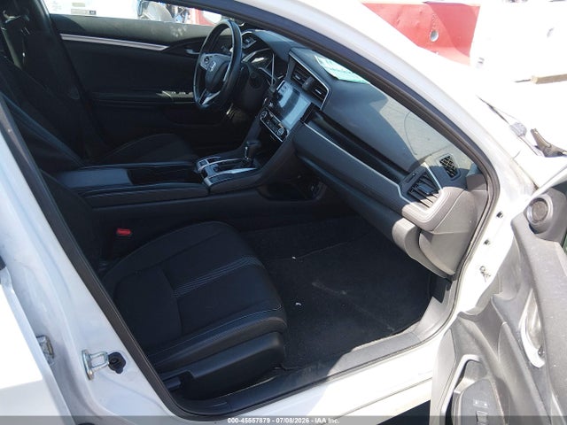 صورة 5 لـ 2020 Honda CIVIC SPORT