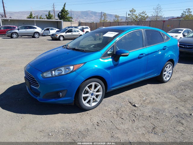2015 FORD FIESTA SE photo 2