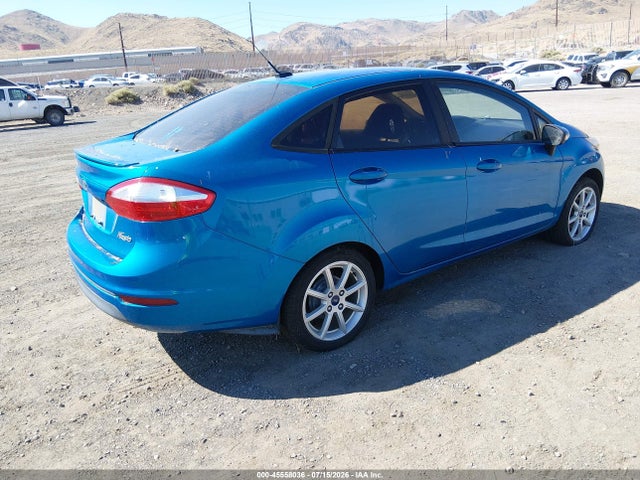 2015 FORD FIESTA SE photo 4