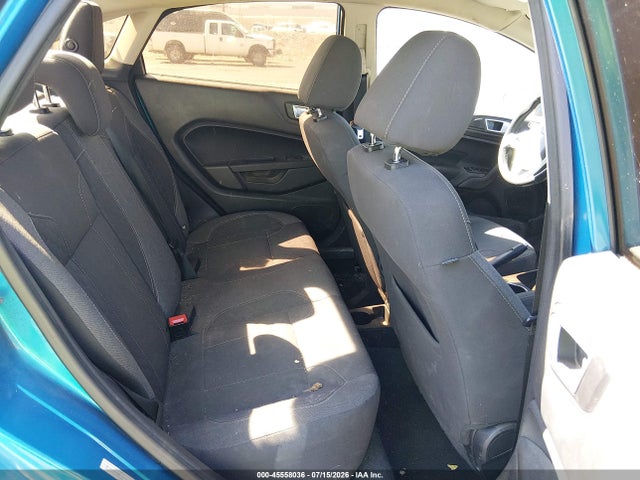 2015 FORD FIESTA SE photo 8